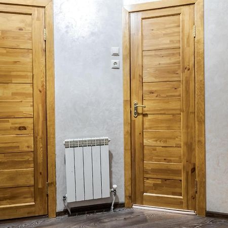Akademika Hnatyuka Apartment Lviv Exterior photo
