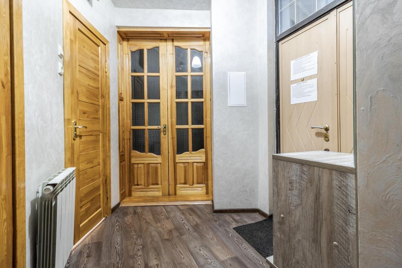 Akademika Hnatyuka Apartment Lviv Exterior photo