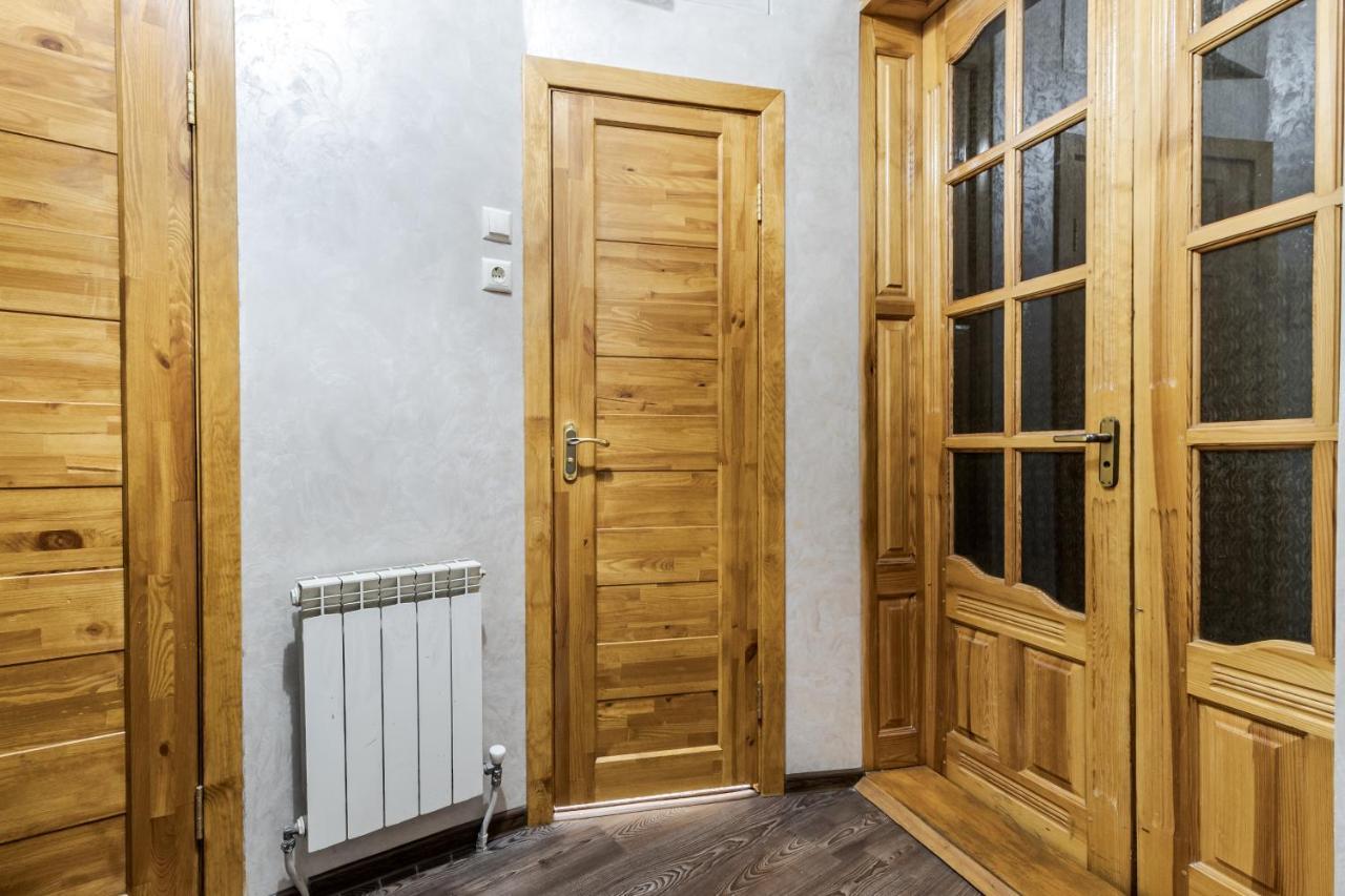 Akademika Hnatyuka Apartment Lviv Exterior photo